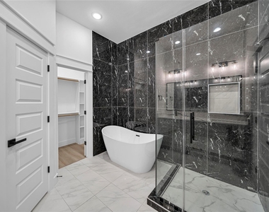 4834 Higgins Street - Photo Thumbnail 14