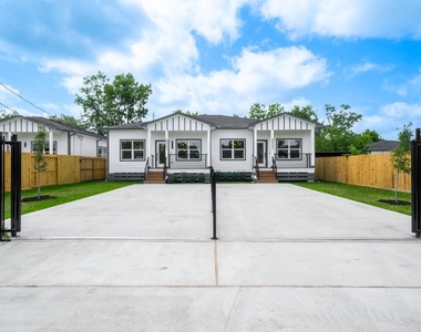 4834 Higgins Street - Photo Thumbnail 33