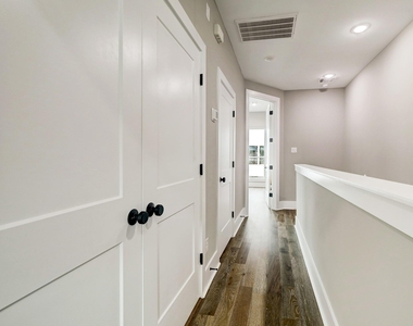 1411 W 23rd Street - Photo Thumbnail 19