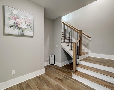 1411 W 23rd Street - Photo Thumbnail 8