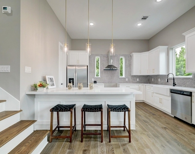 1411 W 23rd Street - Photo Thumbnail 13