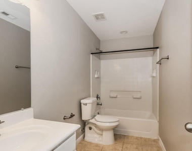 15322 Key Crest Lane - Photo Thumbnail 13