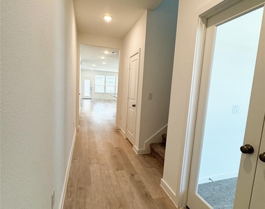 18106 18106 Zemira Lane Lane - Photo Thumbnail 1