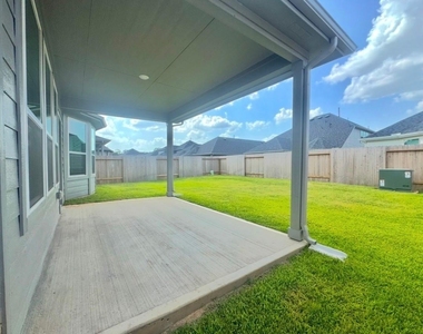 18106 18106 Zemira Lane Lane - Photo Thumbnail 18