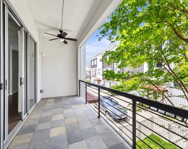616 Lester Street - Photo Thumbnail 3