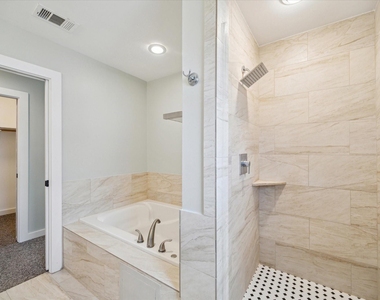 616 Lester Street - Photo Thumbnail 16