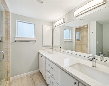 616 Lester Street - Photo Thumbnail 15