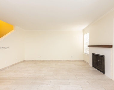 14600 Fonmeadow Drive - Photo Thumbnail 11