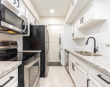14600 Fonmeadow Drive - Photo Thumbnail 3