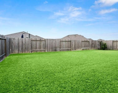 326 Jewett Meadow Drive - Photo Thumbnail 24