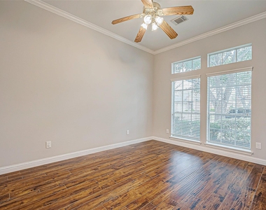 5410 Portage Rock Lane - Photo Thumbnail 4