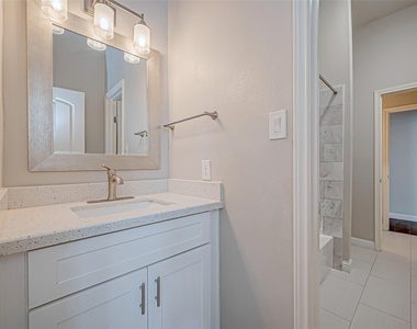 5410 Portage Rock Lane - Photo Thumbnail 31