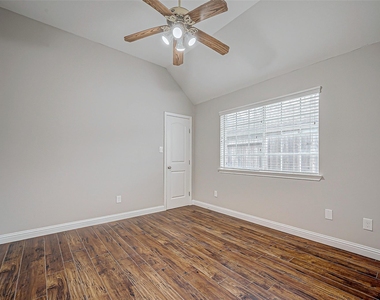 5410 Portage Rock Lane - Photo Thumbnail 26