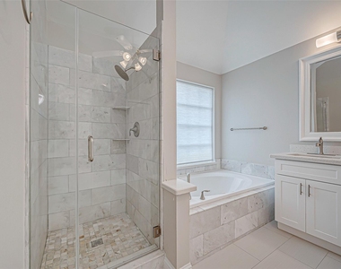 5410 Portage Rock Lane - Photo Thumbnail 39