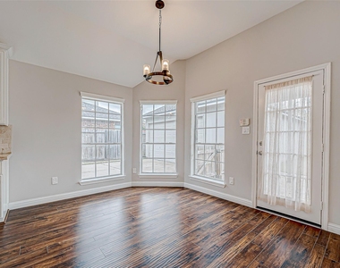 5410 Portage Rock Lane - Photo Thumbnail 12