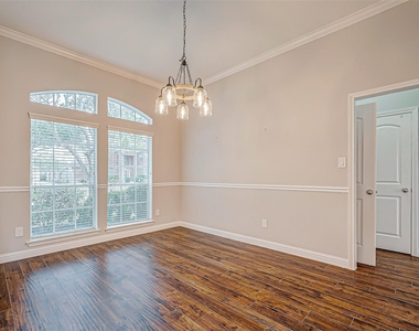 5410 Portage Rock Lane - Photo Thumbnail 6