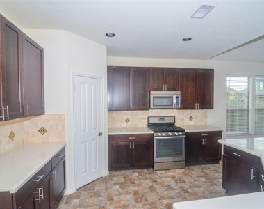 15207 Keystone Bend Lane - Photo Thumbnail 6