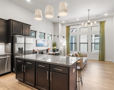 2616 Riverside Drive - Photo Thumbnail 17
