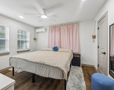 1224 Welch Street - Photo Thumbnail 7