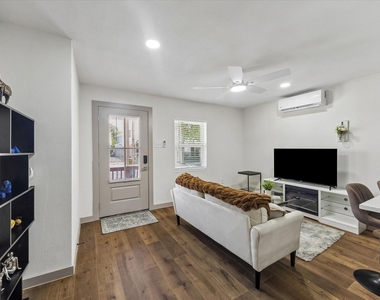 1224 Welch Street - Photo Thumbnail 3