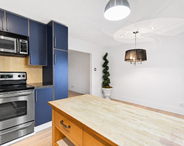 4040 San Felipe Street - Photo Thumbnail 2