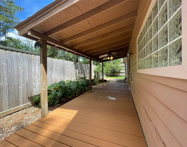 3602 Chapel Square Drive - Photo Thumbnail 5