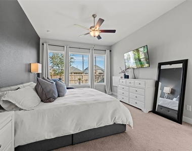 2918 Muhley Street - Photo Thumbnail 10