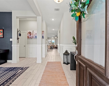 2918 Muhley Street - Photo Thumbnail 1