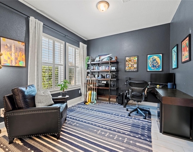 2918 Muhley Street - Photo Thumbnail 2