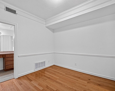2700 Revere Street - Photo Thumbnail 12