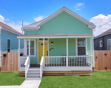 804 34th Street - Photo Thumbnail 18