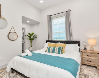 804 34th Street - Photo Thumbnail 12