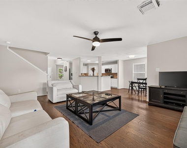 202 N Vesper Bend Circle - Photo Thumbnail 16