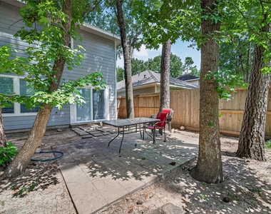 202 N Vesper Bend Circle - Photo Thumbnail 43