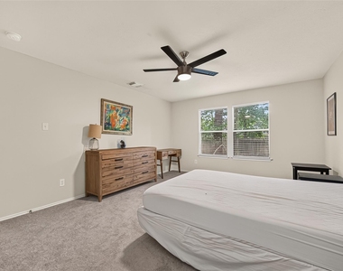 202 N Vesper Bend Circle - Photo Thumbnail 23