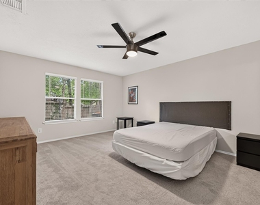 202 N Vesper Bend Circle - Photo Thumbnail 20