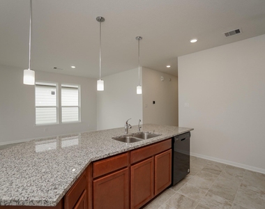 4807 Westfield Pines Drive - Photo Thumbnail 16