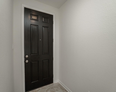 4807 Westfield Pines Drive - Photo Thumbnail 4