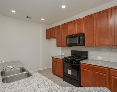4807 Westfield Pines Drive - Photo Thumbnail 14
