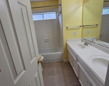 6030 Gablestone Lane - Photo Thumbnail 24