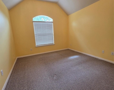 6030 Gablestone Lane - Photo Thumbnail 26