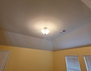 6030 Gablestone Lane - Photo Thumbnail 27