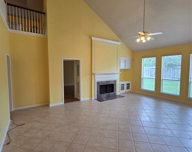 6030 Gablestone Lane - Photo Thumbnail 15