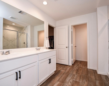 3008 Bur Landing Lane - Photo Thumbnail 19