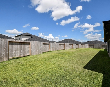 3008 Bur Landing Lane - Photo Thumbnail 26