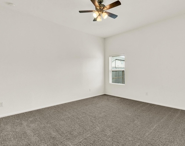5110 Sunvalley Bend Drive - Photo Thumbnail 10