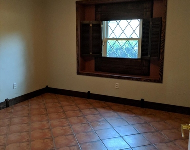 5519 Birchgate Drive - Photo Thumbnail 17