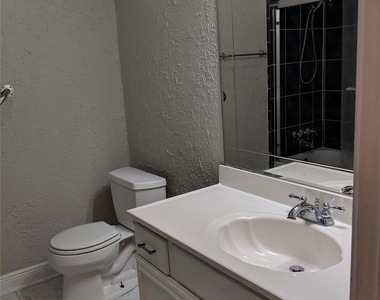 5519 Birchgate Drive - Photo Thumbnail 13