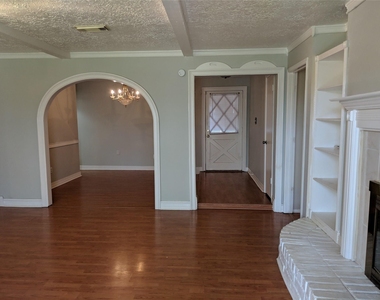 5519 Birchgate Drive - Photo Thumbnail 4