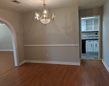 5519 Birchgate Drive - Photo Thumbnail 19
